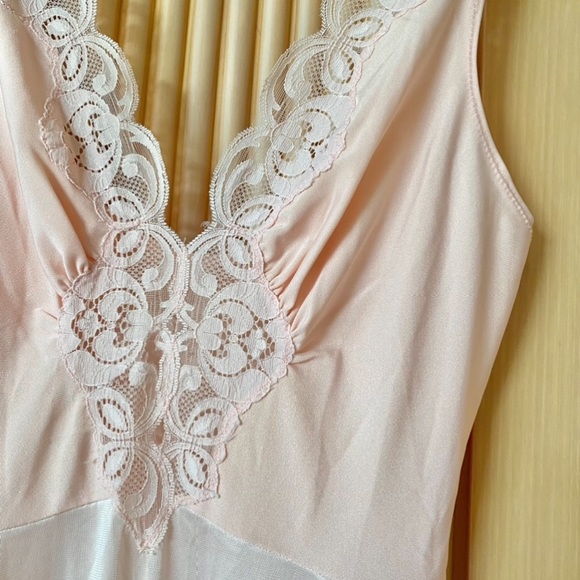 Vintage pink maxi slip dress with lace - Picture 5 of 8